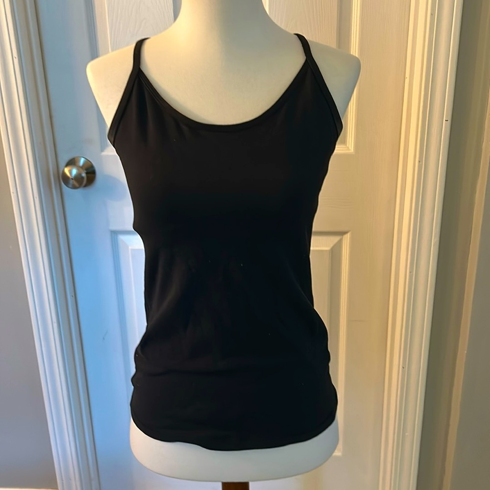 Lululemon size 6 Power Y tank. Gently worn. Built in bra with removable pads